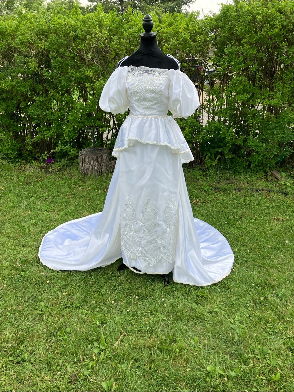 Vintage Alfred Angelo Wedding Dress – Satin & Lace with Train